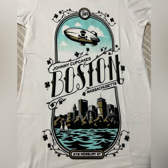 Johnny Cupcakes Tops Johnny Cupcakes Boston Store Exclusive Poshmark